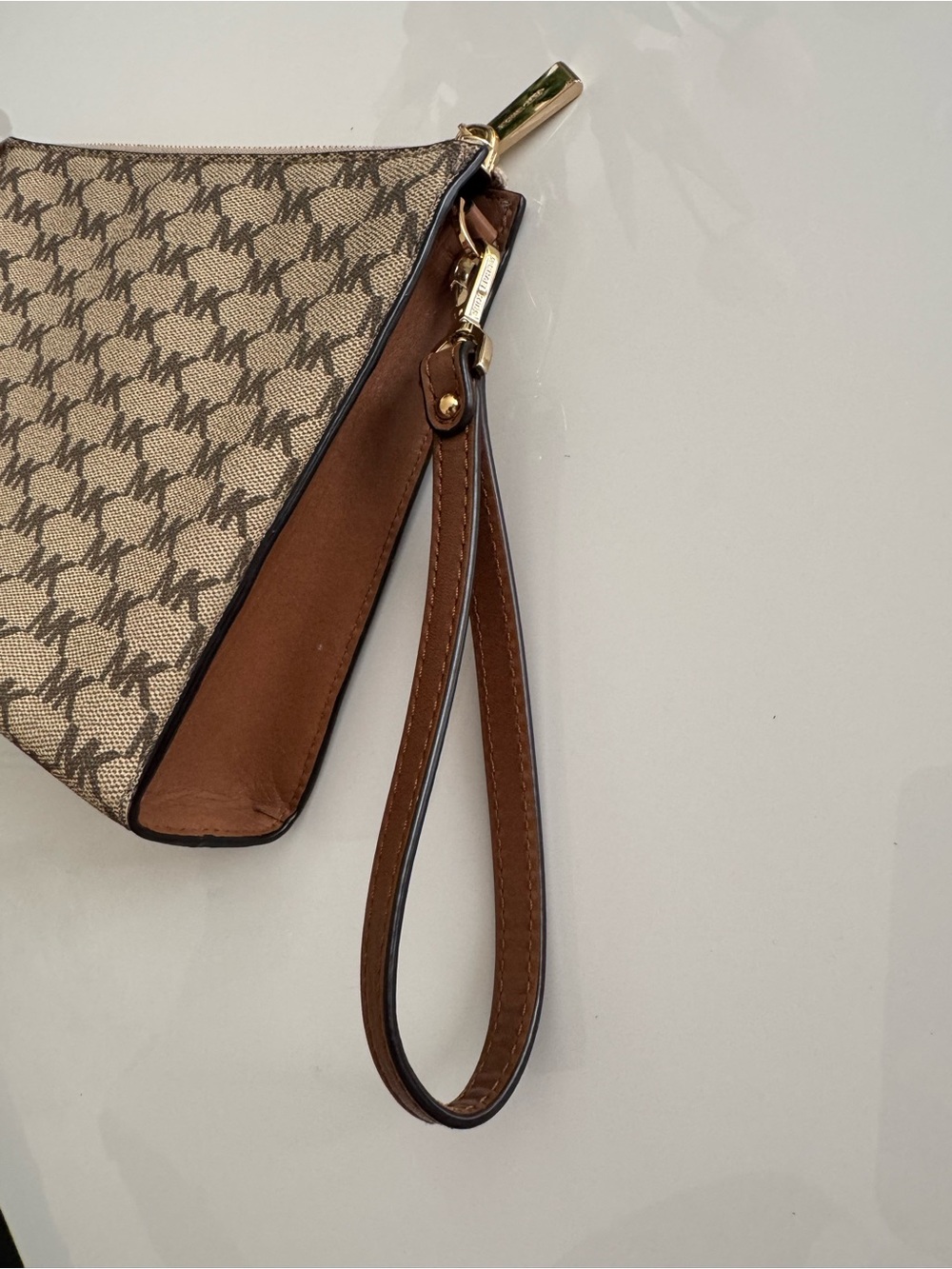 Michael Kors Brown Monogram Floral Appliqué Wristlet - Picture 4 of 8